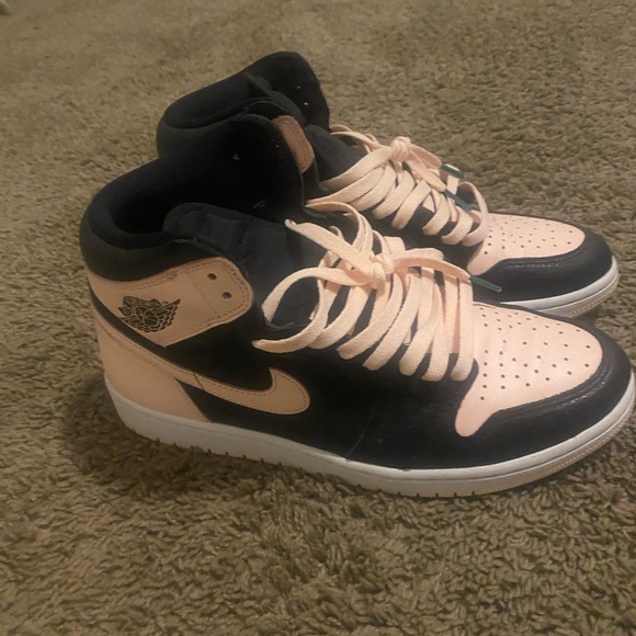 Jordan 1 crimson tint main image 5